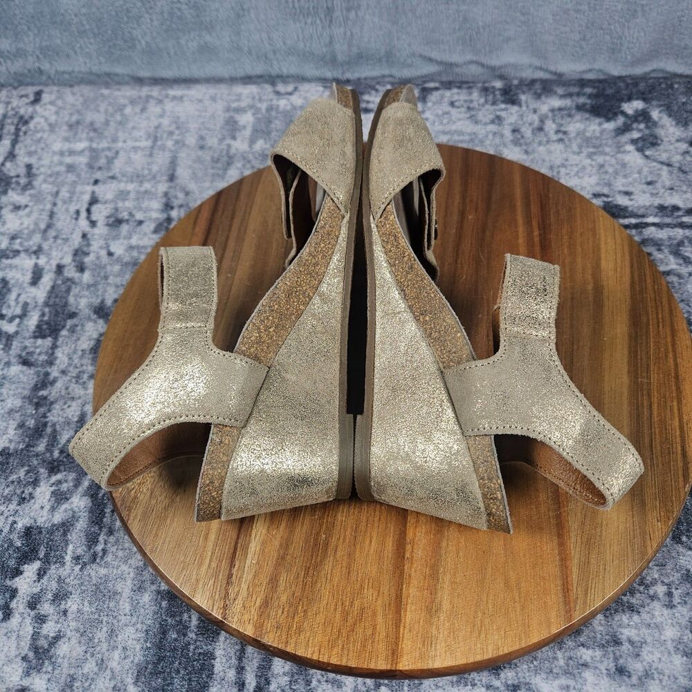Taos Festival Sandals Womens Size 7 Beige Shimmer Leather Wedge Comfort Strappy - Picture 8 of 11